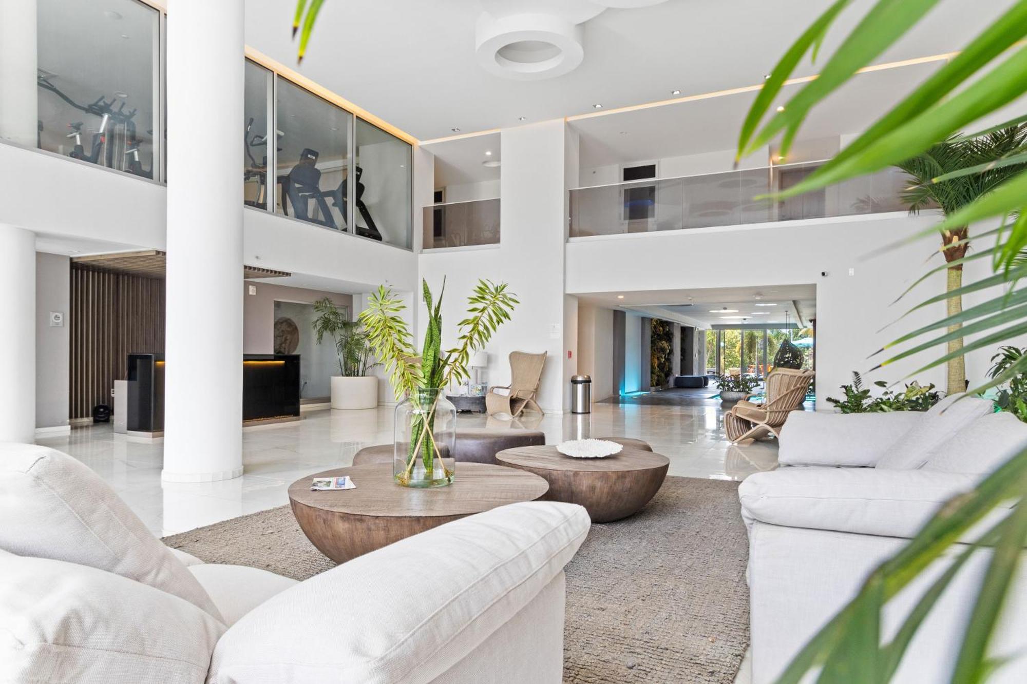 O Condominium Beachfront Residences, By Bocobay Aruba Palm Beach Luaran gambar