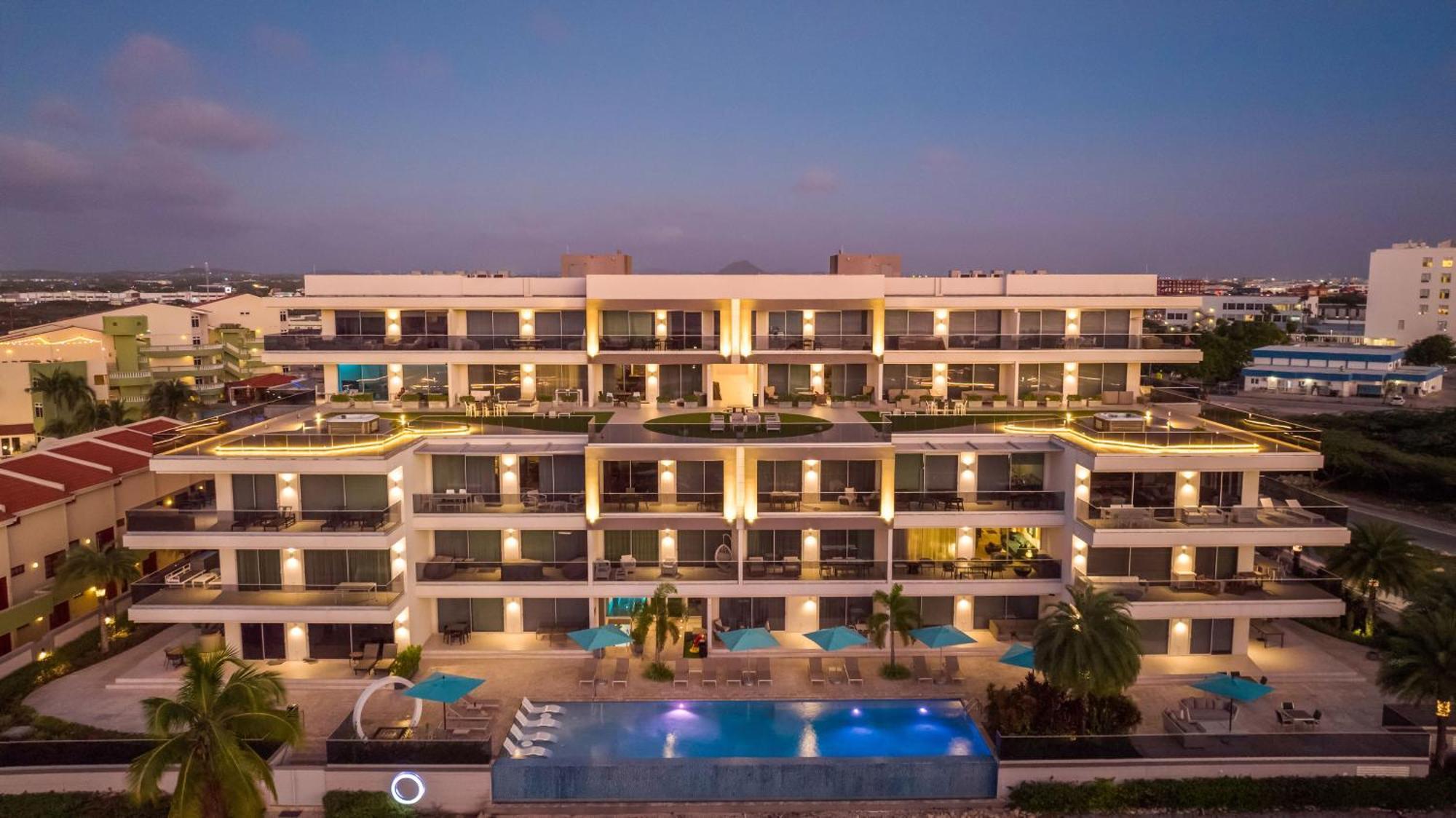 O Condominium Beachfront Residences, By Bocobay Aruba Palm Beach Luaran gambar