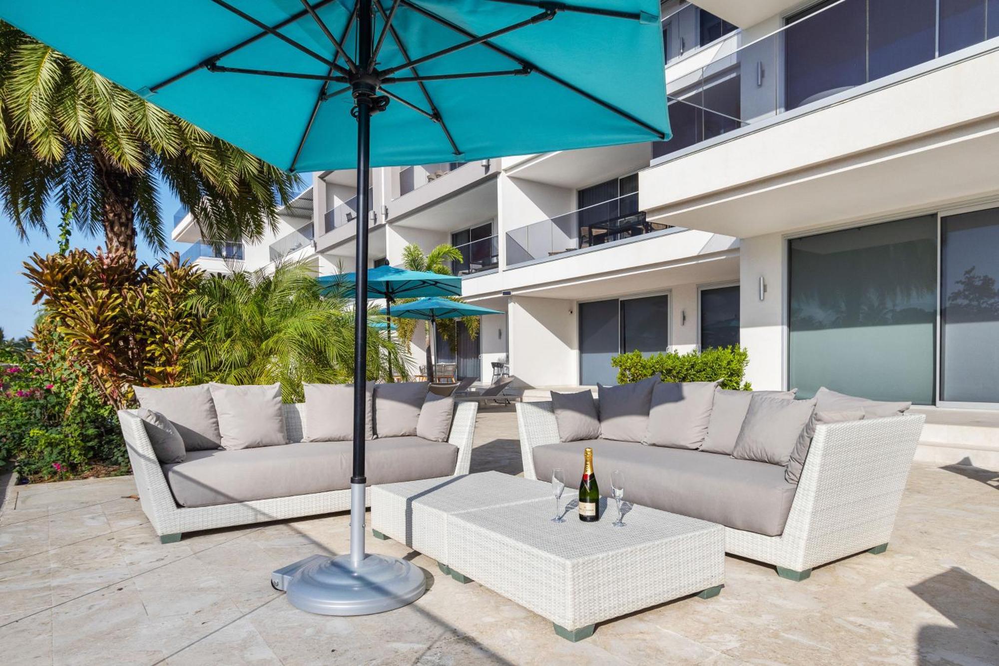 O Condominium Beachfront Residences, By Bocobay Aruba Palm Beach Luaran gambar